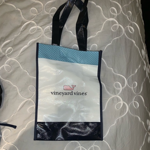 Vineyard vines reusable bag - Picture 1 of 3